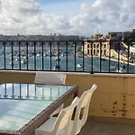 Front Row Malta - Grand Harbour With Iconic Valletta Views Nocleg ze śniadaniem Kalkara