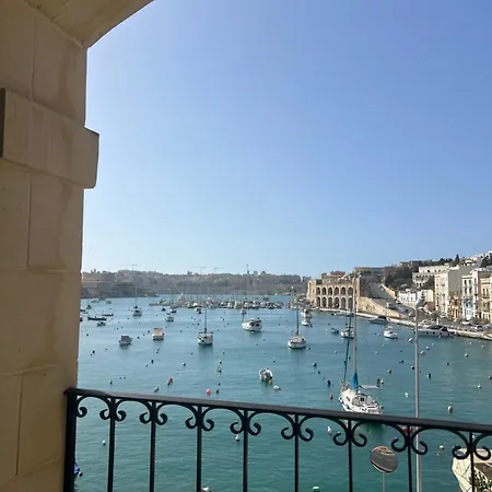 Front Row Malta - Your Grand Harbour With Rooftop Terrace & Views Of Valletta 4* Kalkara