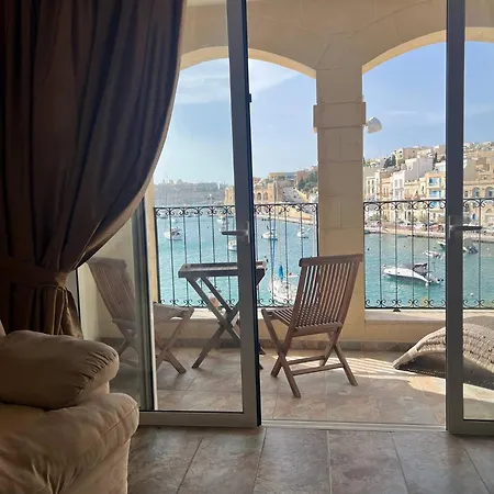 Front Row Malta - Grand Harbour With Iconic Valletta Views Kalkara