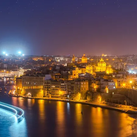 Front Row Malta - Grand Harbour With Iconic Valletta Views